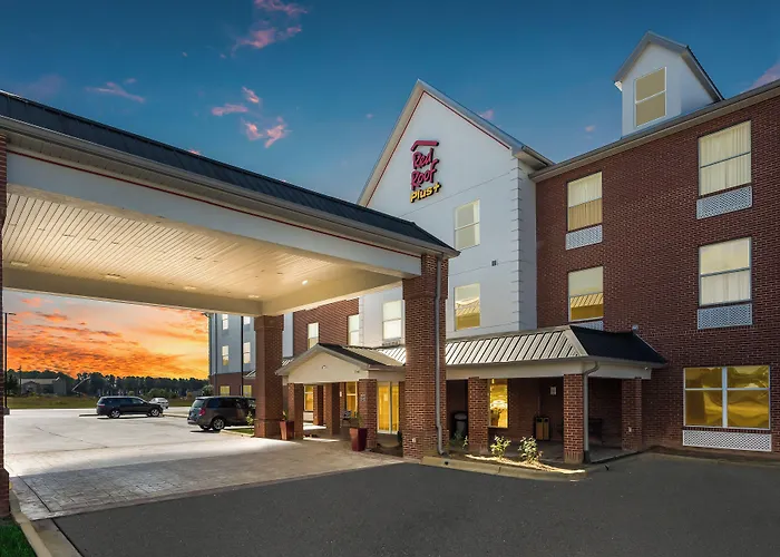 Red Roof Inn Plus & Suites Birmingham - Bessemer
